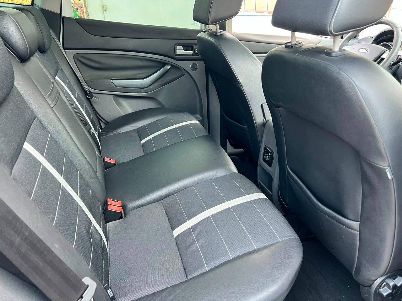 FORD KUGA 2.0 TDCi 4WD Titanium - 2010