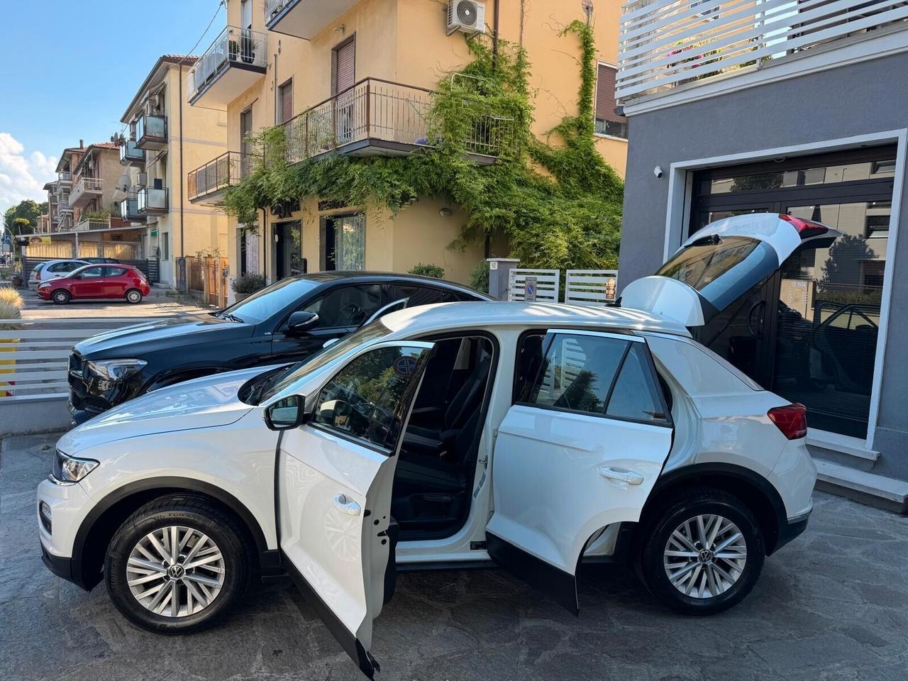 VW T-Roc 2.0 TDI SCR 150cv DSG BUSINESS BlueM Tech