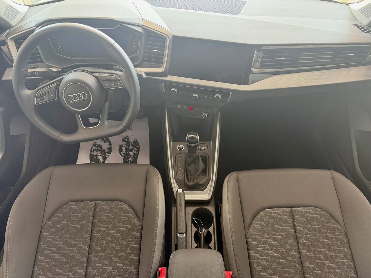 AUDI A1 30 TFSI SPB BLACK-LINE S-TRONIC