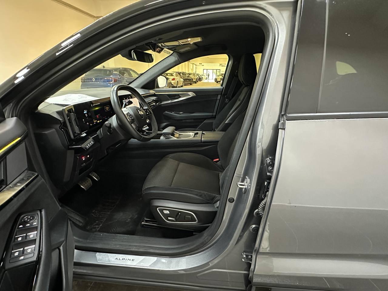 RENAULT Austral 2023 - Austral 1.2 E-Tech full hybrid Iconic Esprit Alpine 200cv auto