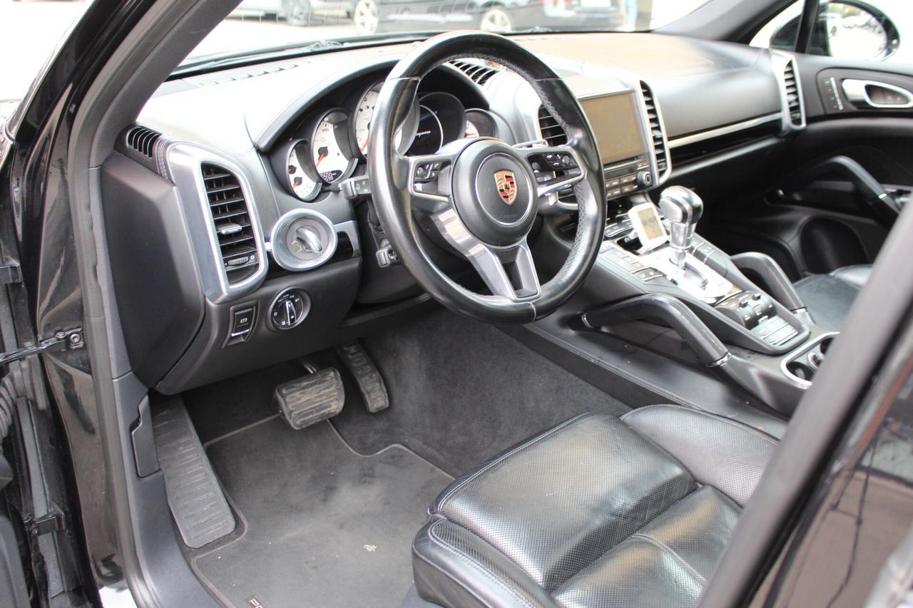 Porsche Cayenne 3.0 Diesel Platinum Edition