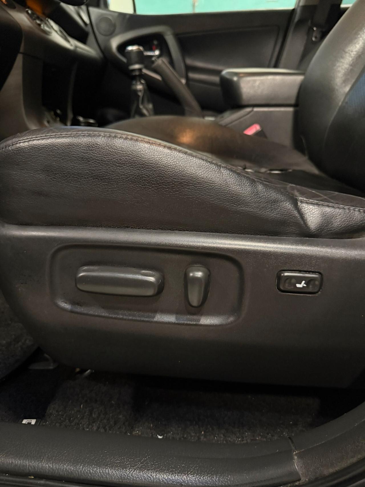 Toyota RAV 4 RAV4 2.2 D-4D 4WD Style