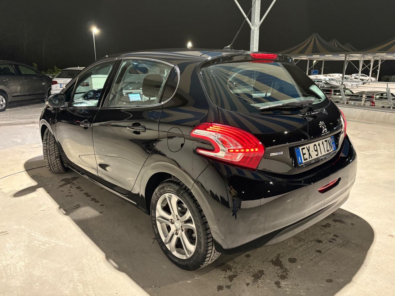 Peugeot 208 BlueHDi 120 S&S 5 porte Allure