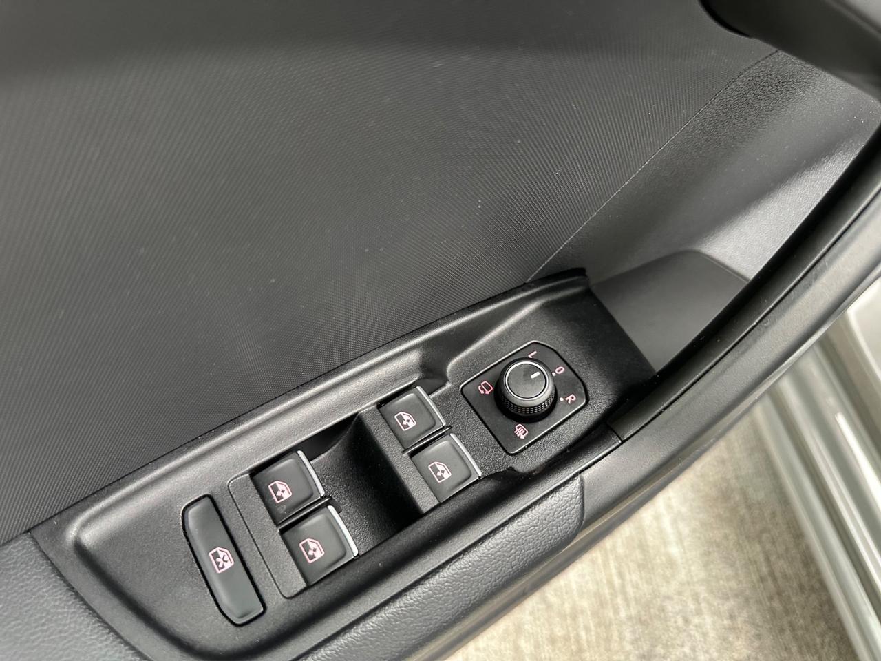 Audi A1 SPB 30 TFSI S tronic line edition