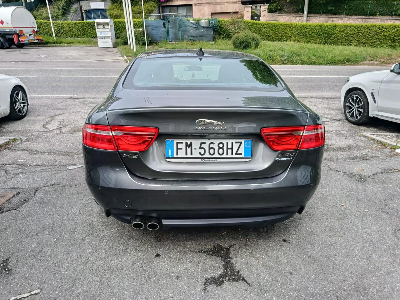 Jaguar XE 2.0 D 204 CV aut. R-Dynamic HSE