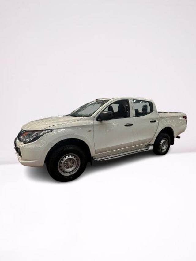 MITSUBISHI L200 2.4 DI-D/154CV Double Cab Invite