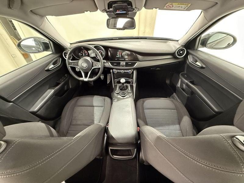 Alfa Romeo Giulia Giulia 2.2 t Giulia 150cv