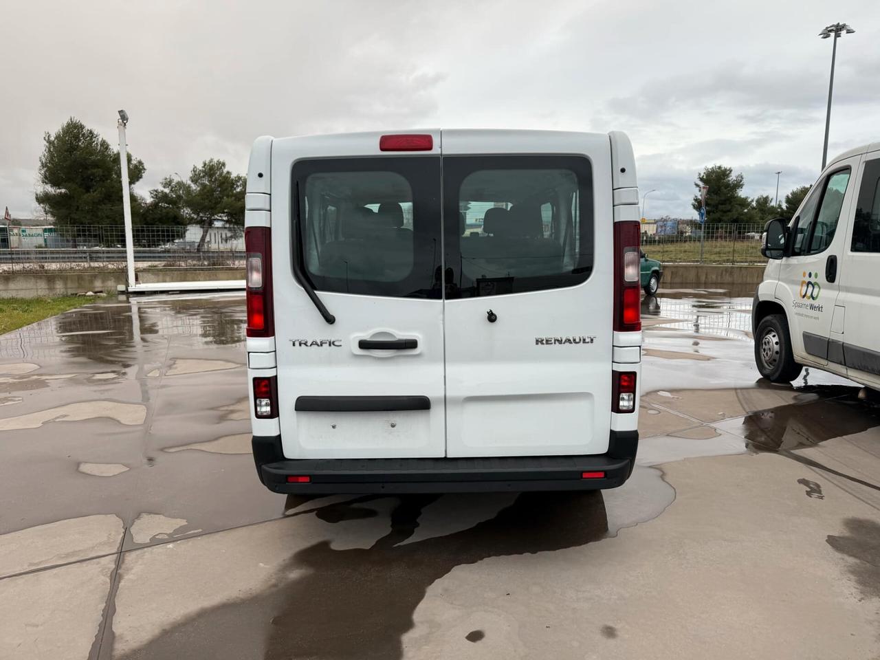 Renault Trafic T29 2.0 dCi 120CV PC-TN Zen Heavy