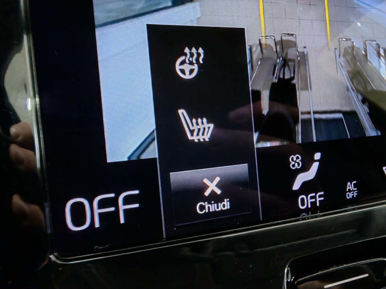 Volvo XC60 2.0d (B4) AWD 197cv Momentum Pro 2021