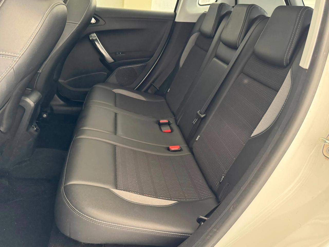 PEUGEOT 2008 1.6 HDI ALLURE TETTO+NAVI+CERCHI
