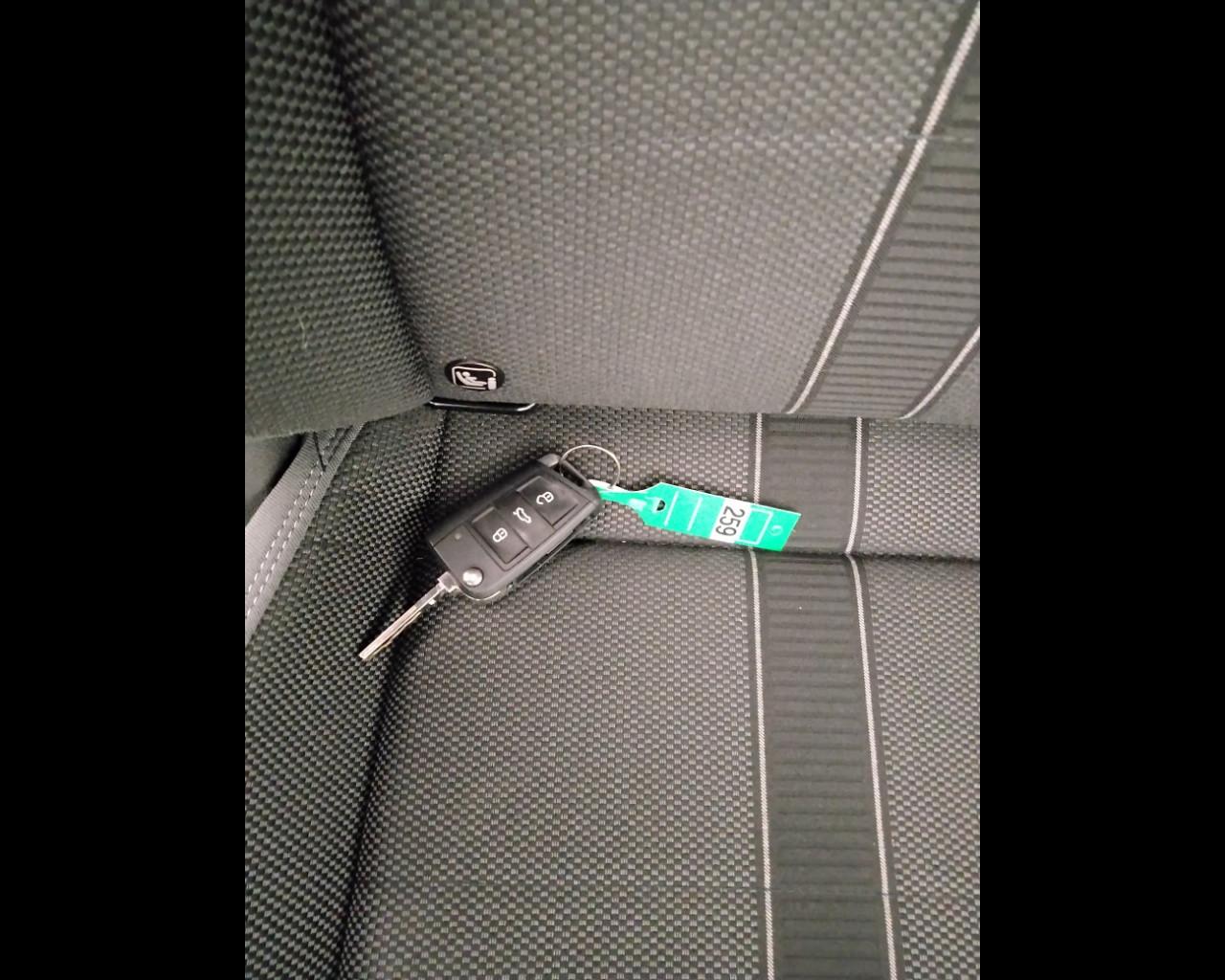 VOLKSWAGEN Polo VI 2022 - Polo 1.0 tsi Style 95cv