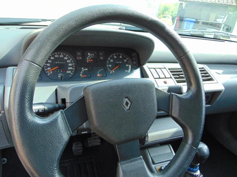 RENAULT Clio 1.8 cat 3 porte RSi