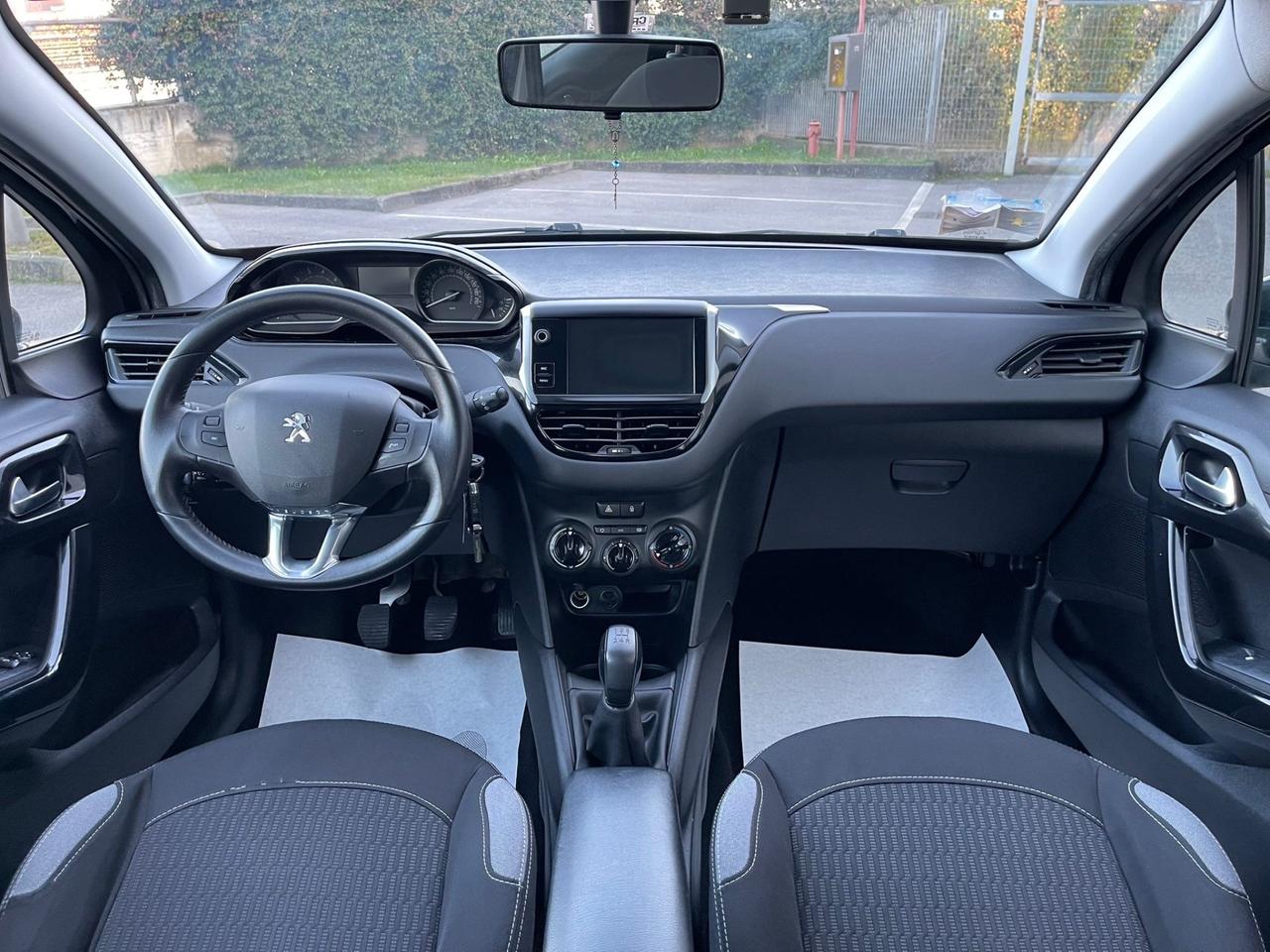 Peugeot 208 PureTech 82 5 porte Allure