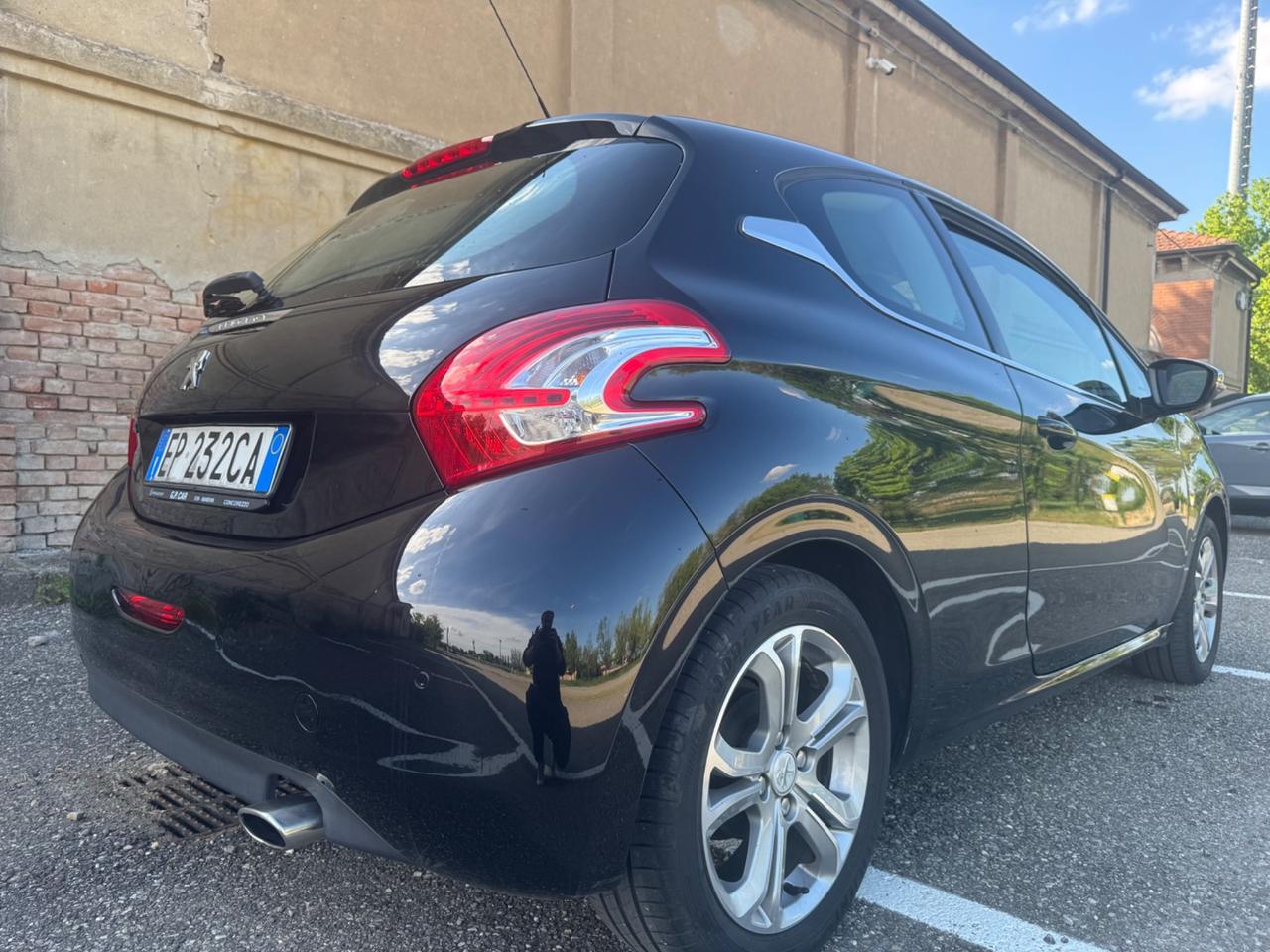 Peugeot 208 1.2 VTi 82 CV Splendide Condizioni
