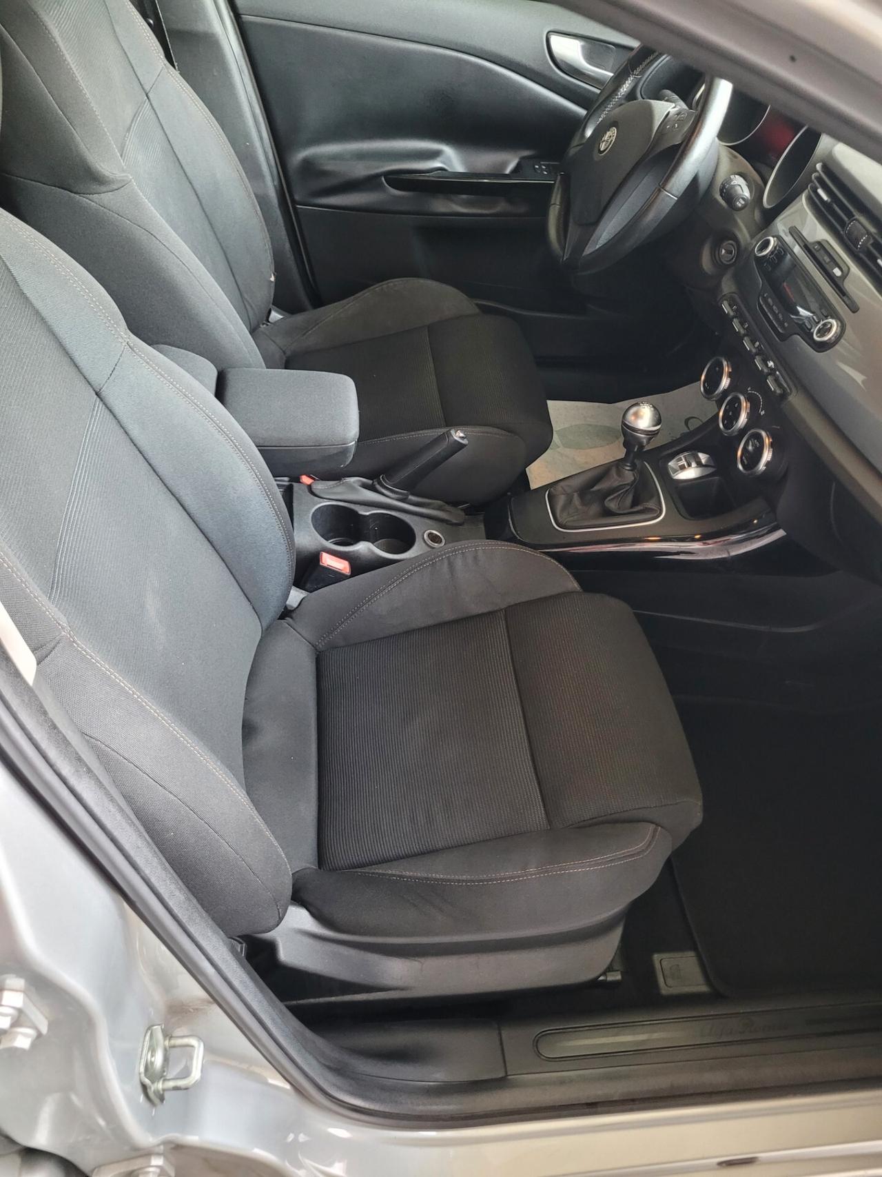 Alfa Romeo Giulietta 1.4 Turbo MultiAir Distinctive