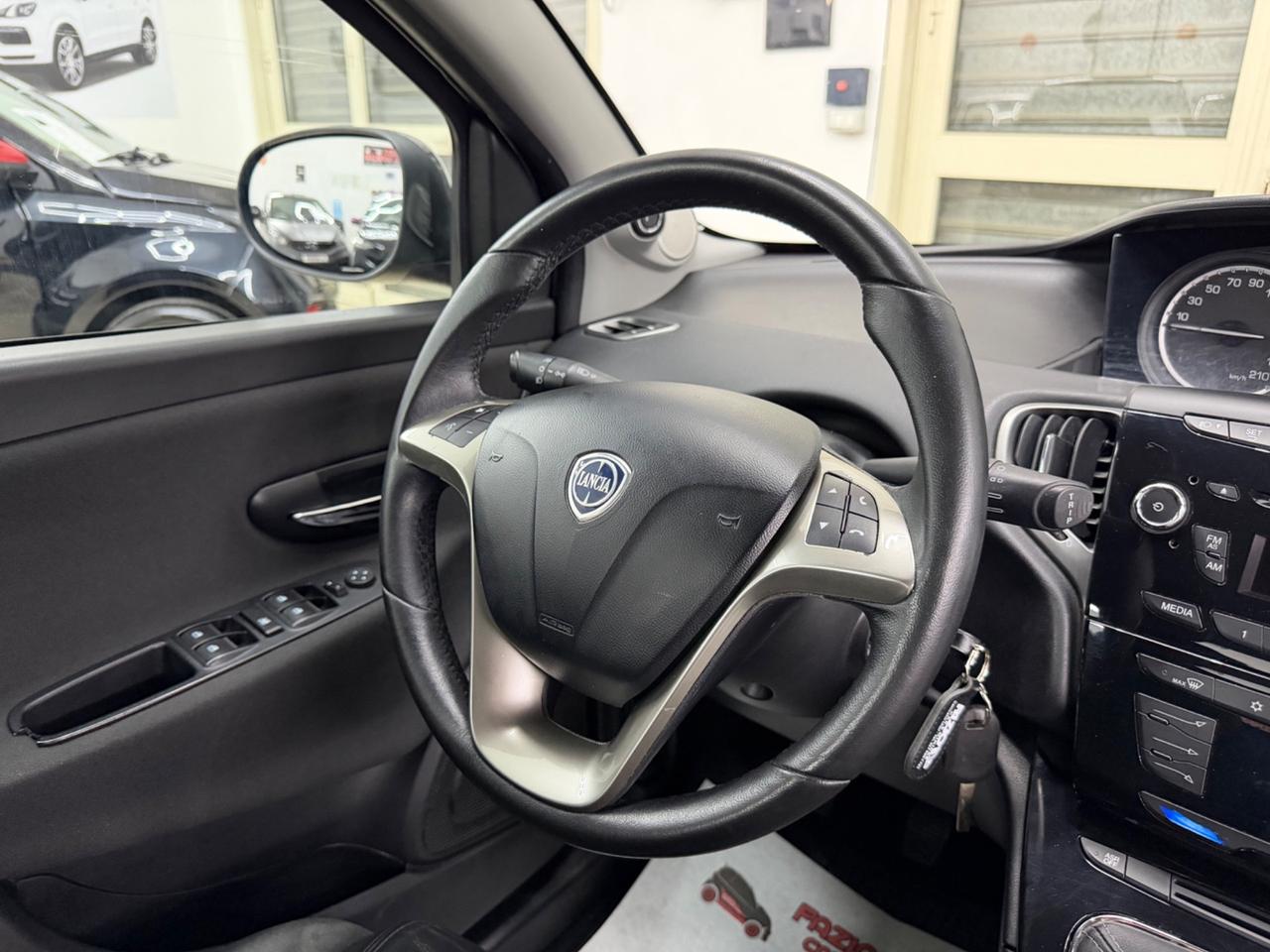 Lancia Ypsilon 1.3 MJT 95Cv