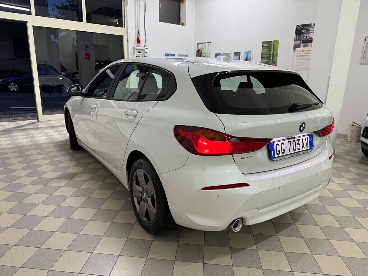 Bmw 116 116d 5p. Business Advantage