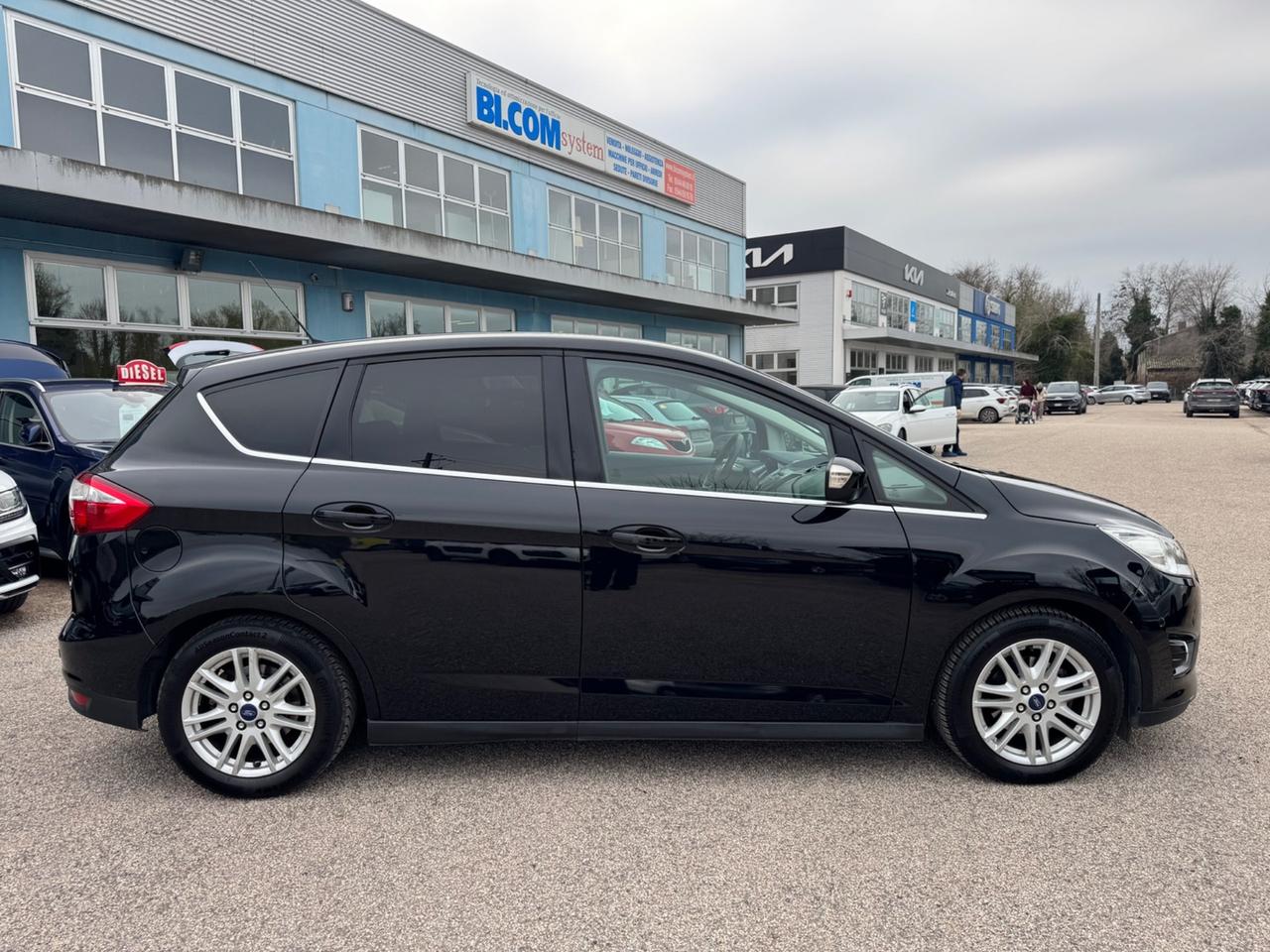 Ford C-Max 1.6 TDCi 115CV Titanium GANCIO TRAINO NEOPATENTATI