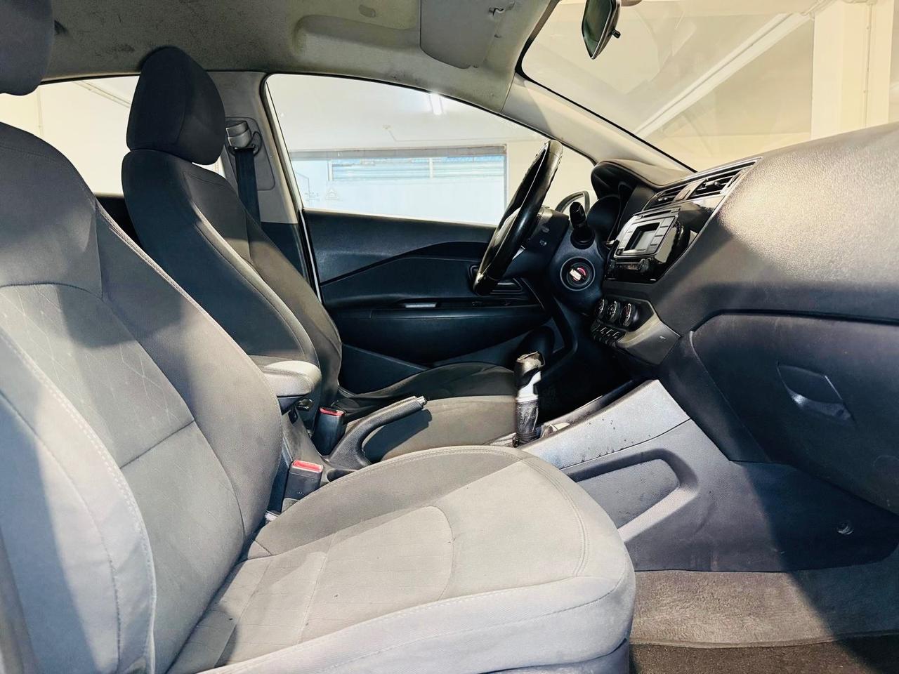 Kia RIO 1.1 75 CV CRDI COOL*5 PORTE*t*neopatentati*