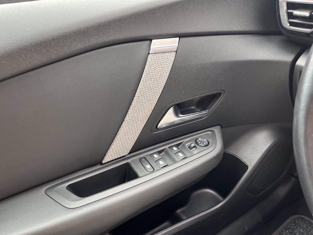 CITROEN C4 1.2 puretech Shine s&s 130cv eat8 del 2021
