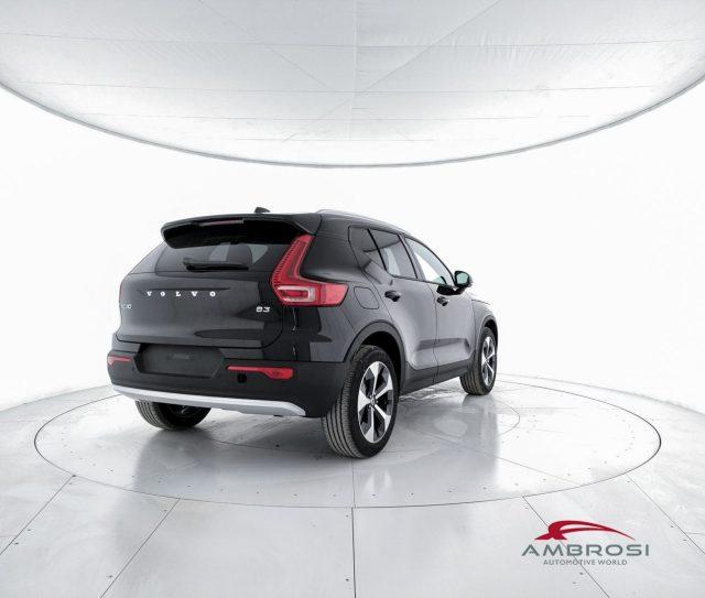 VOLVO XC40 B3 Mild hybrid Benzina Core