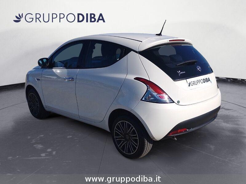 Lancia Ypsilon III 2021 1.0 firefly hybrid Silver s&s 70cv 5p.ti