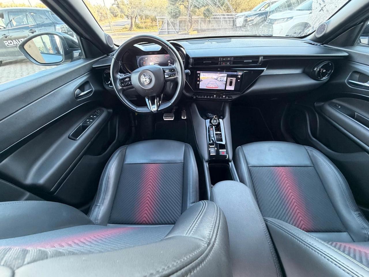 Alfa Romeo Junior 1.2 145 CV Hybrid eDCT6 Speciale