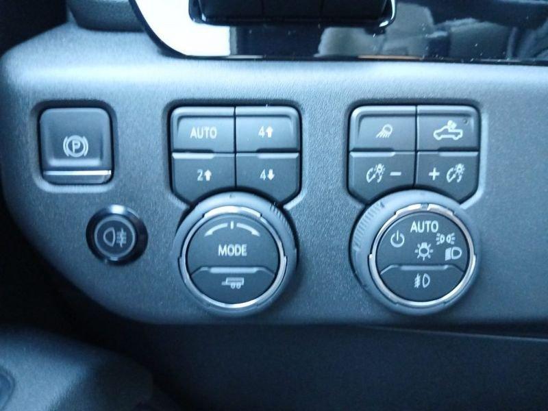 Chevrolet Silverado Silverado crew cab 3.0 i6 duramax td High Country 305cv auto