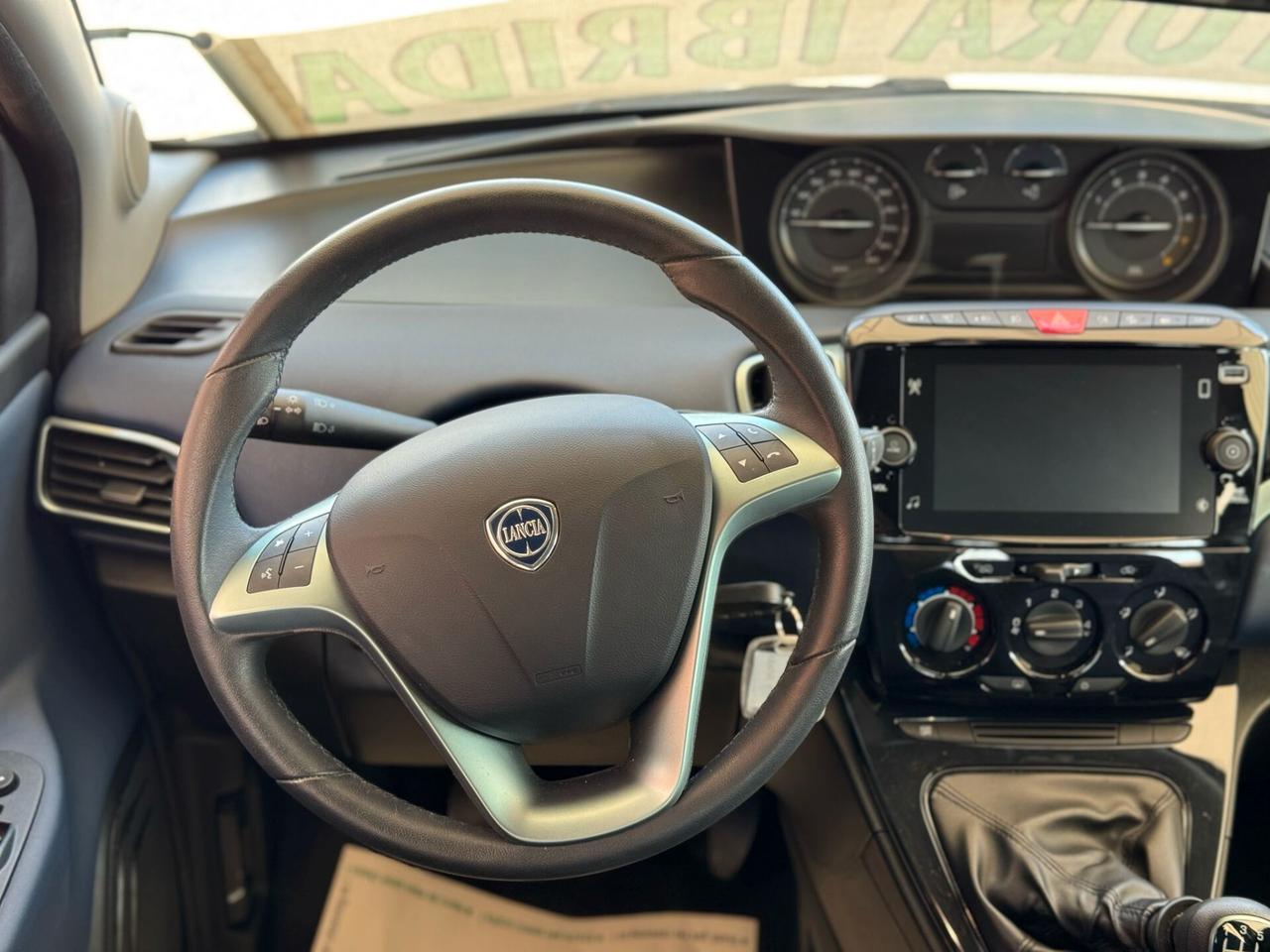 Lancia Ypsilon 1.0 FireFly 5 porte S&S Hybrid Gold Plus