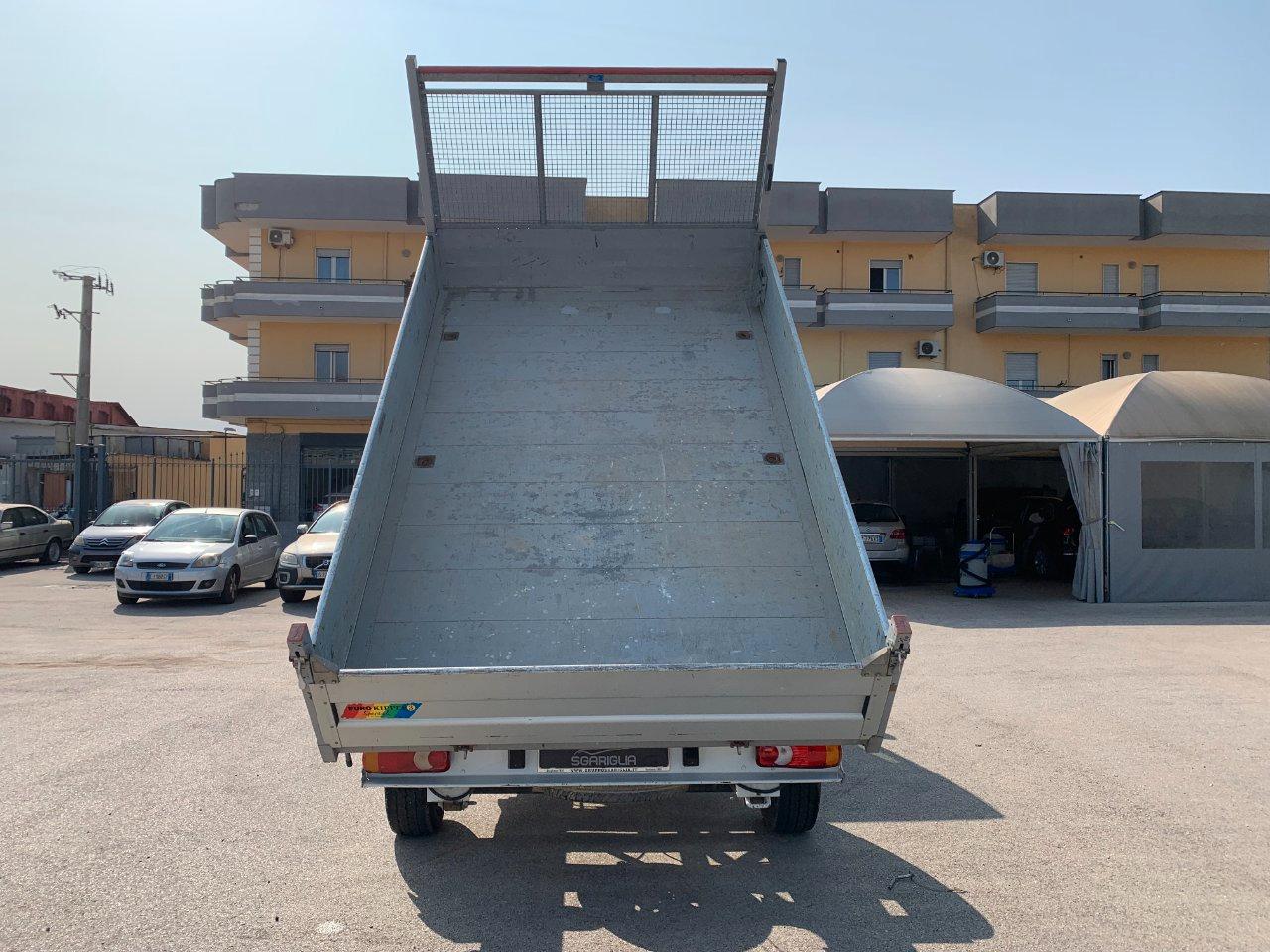 PEUGEOT Boxer Ribaltabile Trilaterale Cassone Fisso