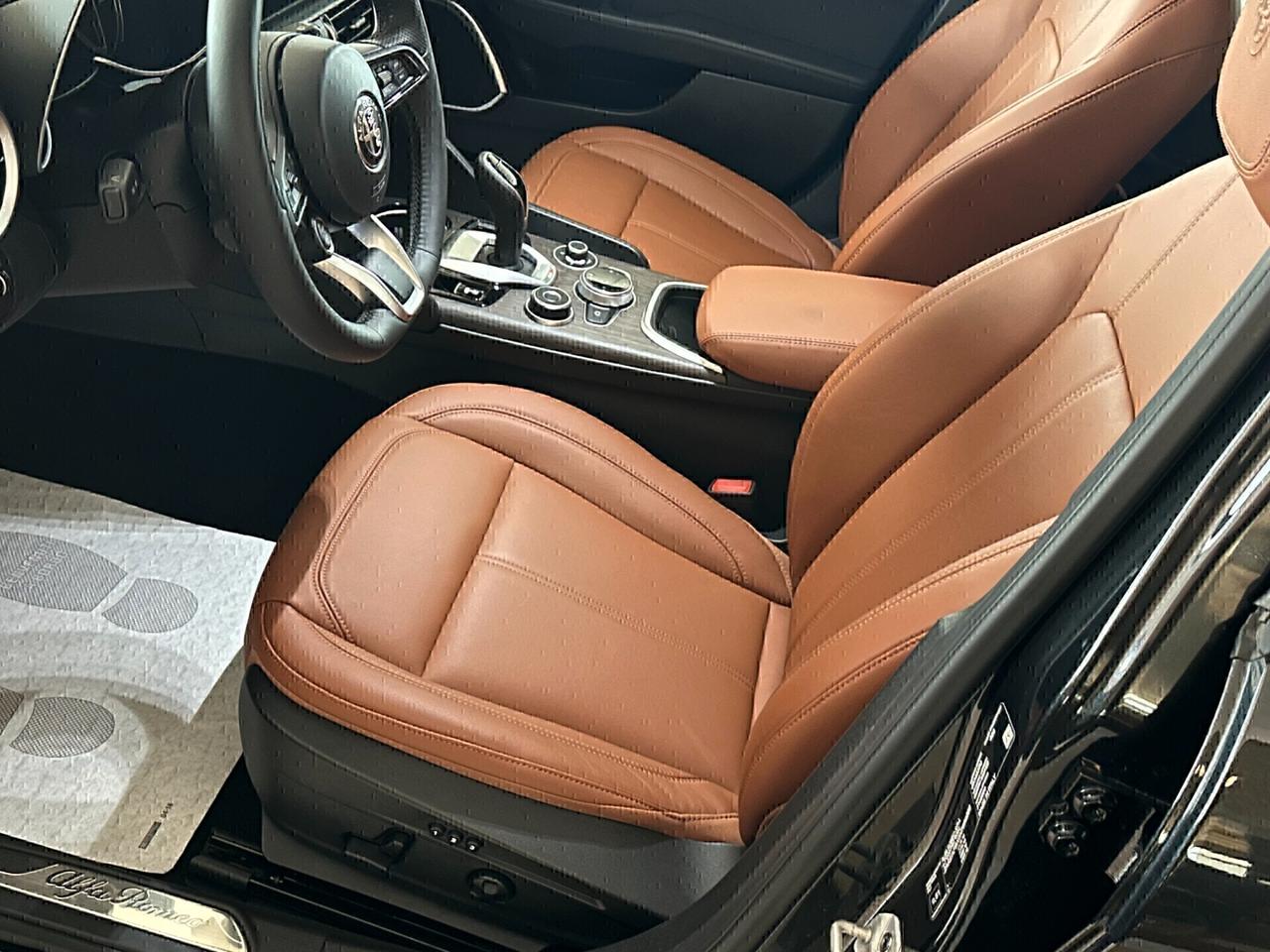 Alfa Romeo Giulia Q4 2.2 TURBODIESEL 210 cv. AT8 TI (KM 0)