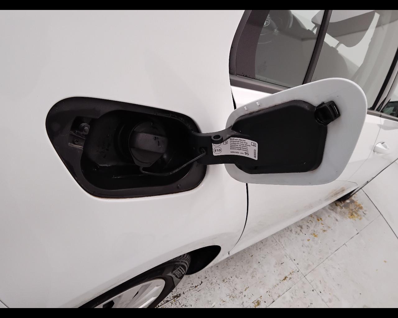 VOLKSWAGEN Golf VII 2017 5p - Golf 5p 1.0 tsi Trendline 85cv
