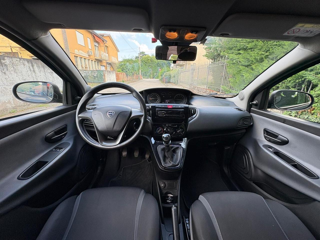 LANCIA Ypsilon 1.2 69 CV 5 porte Gold