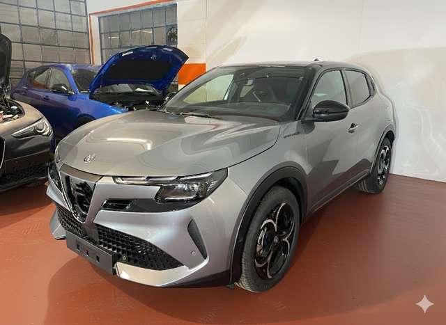Alfa Romeo Junior 1.2 Hybrid 145cv Speciale + Sabelt + Led Matrix