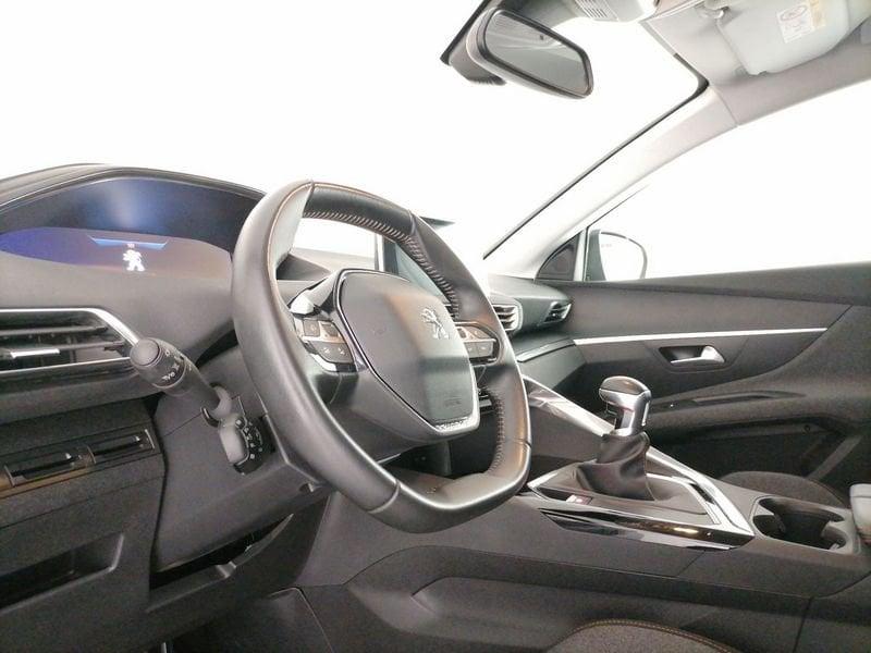 Peugeot 3008 1.5 bluehdi Active s&s 130cv