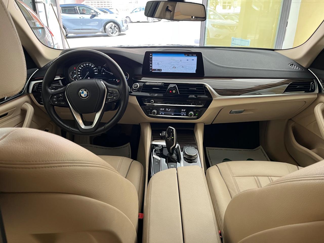 Bmw 520d xDrive Touring Luxury Line