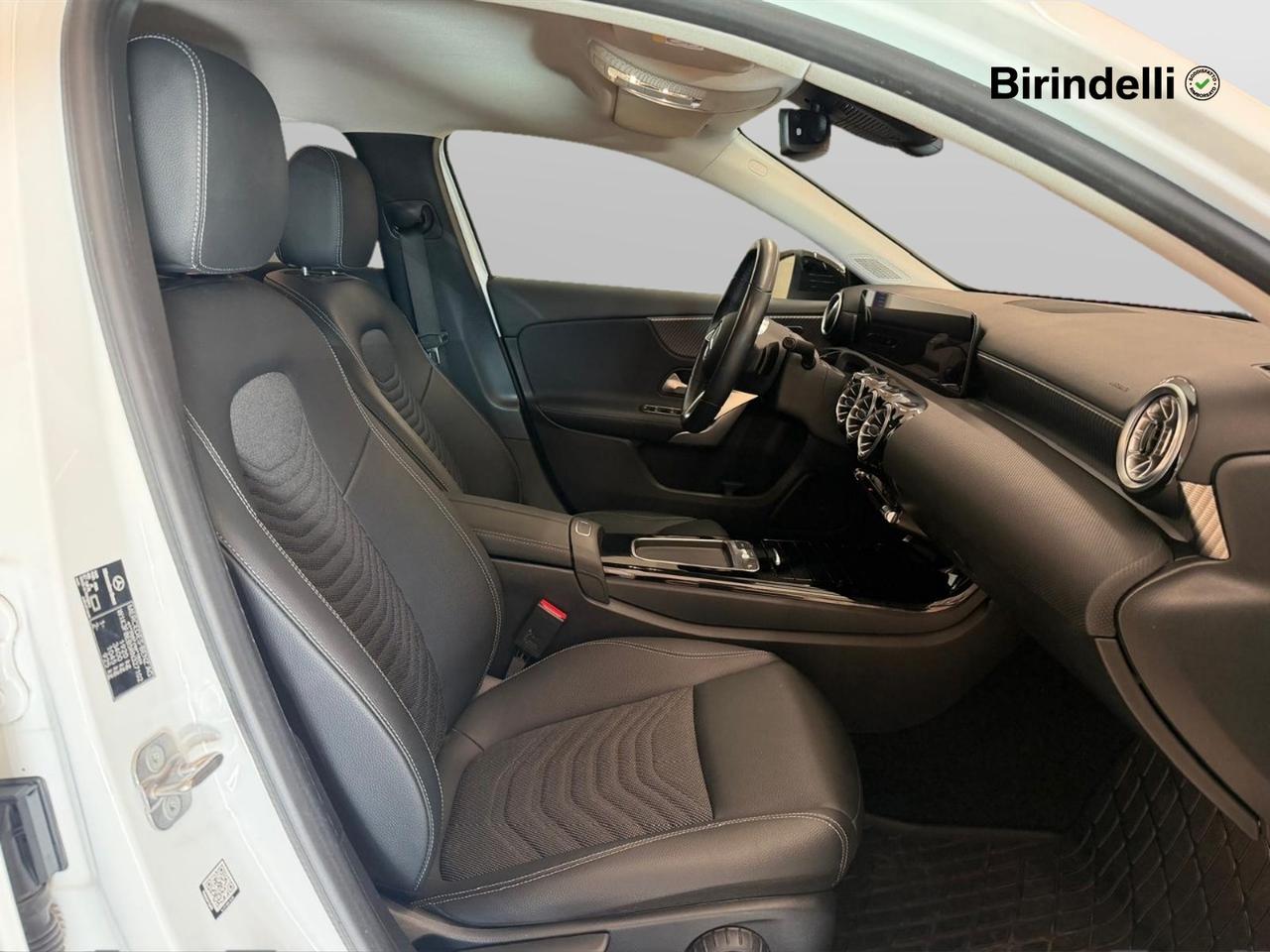 Mercedes-Benz Classe A (W177) - A 180 Automatic Progressive Advanced Plus
