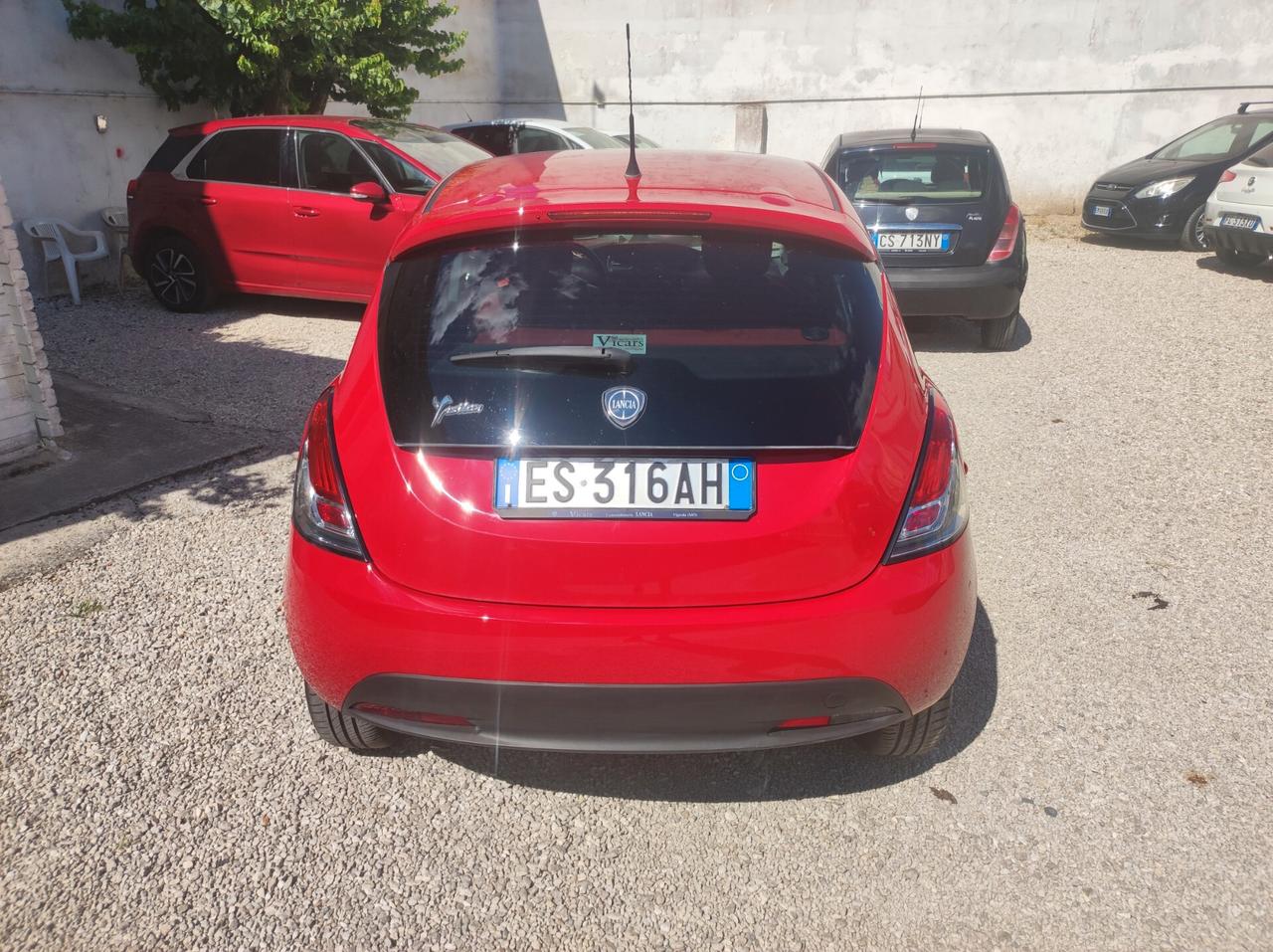 Lancia Ypsilon 1.2 69 CV 5 porte S&S Gold