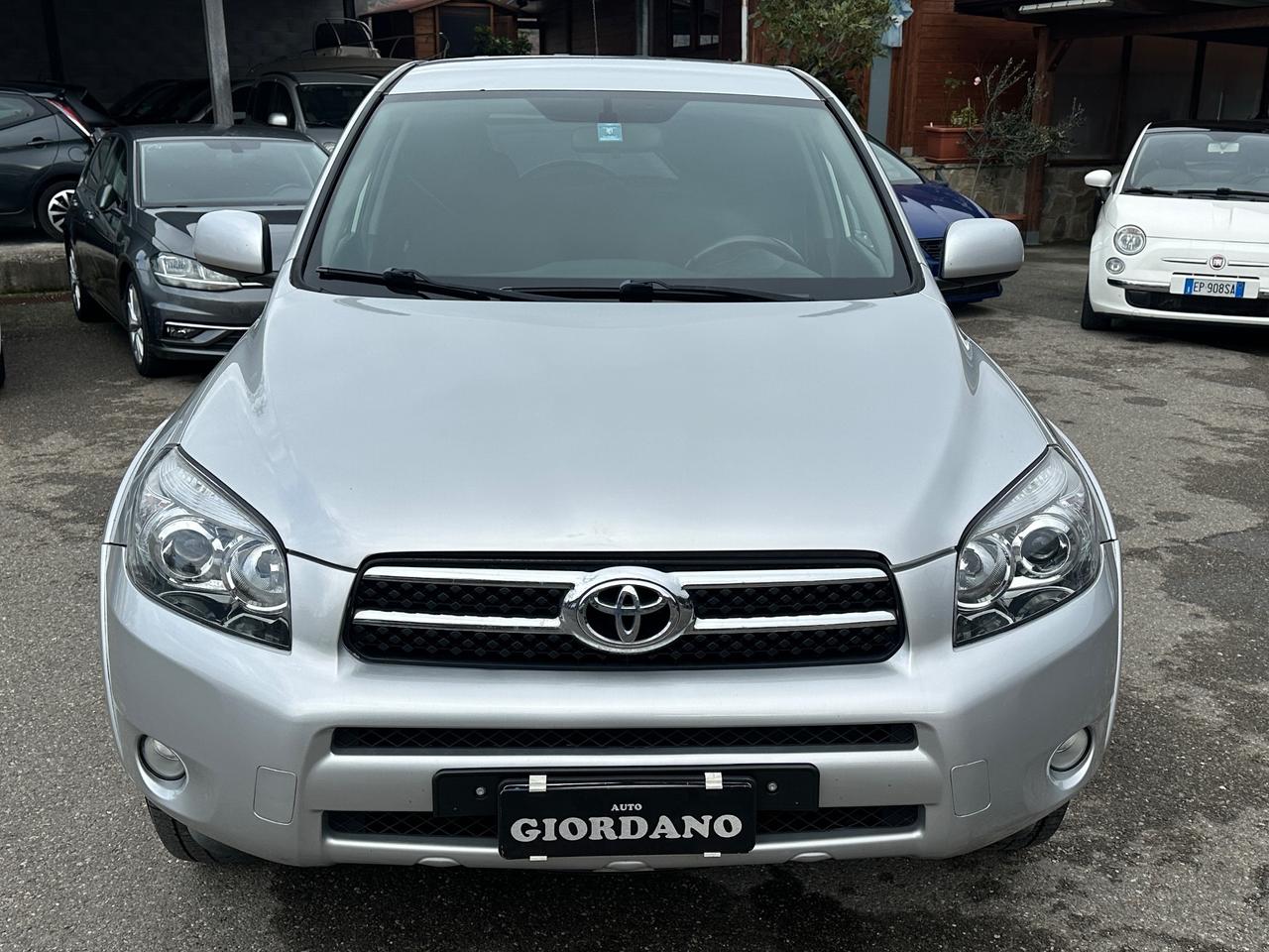 Toyota RAV 4 RAV4 2.2 D-4D 177 CV Luxury
