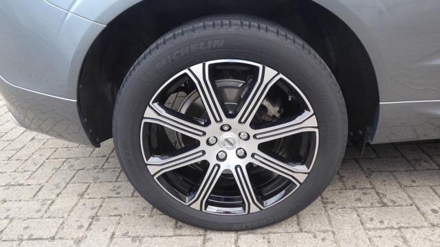 VOLVO XC60 B4 (d) AWD Geartronic Inscription