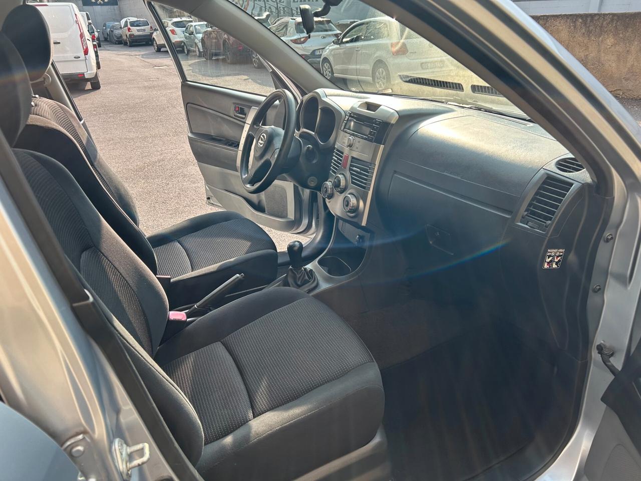 Daihatsu terios 1.3 benzina 4x4 ok neopatentati