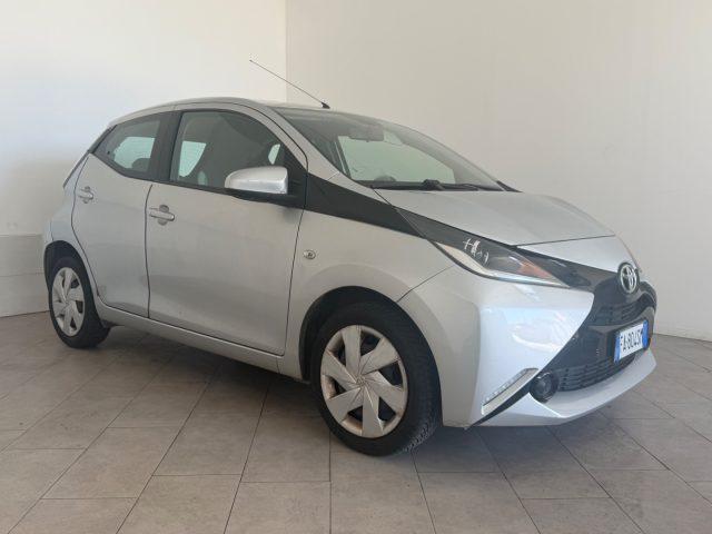 TOYOTA Aygo 1.0 VVT-i 69 CV 5 porte x-wave