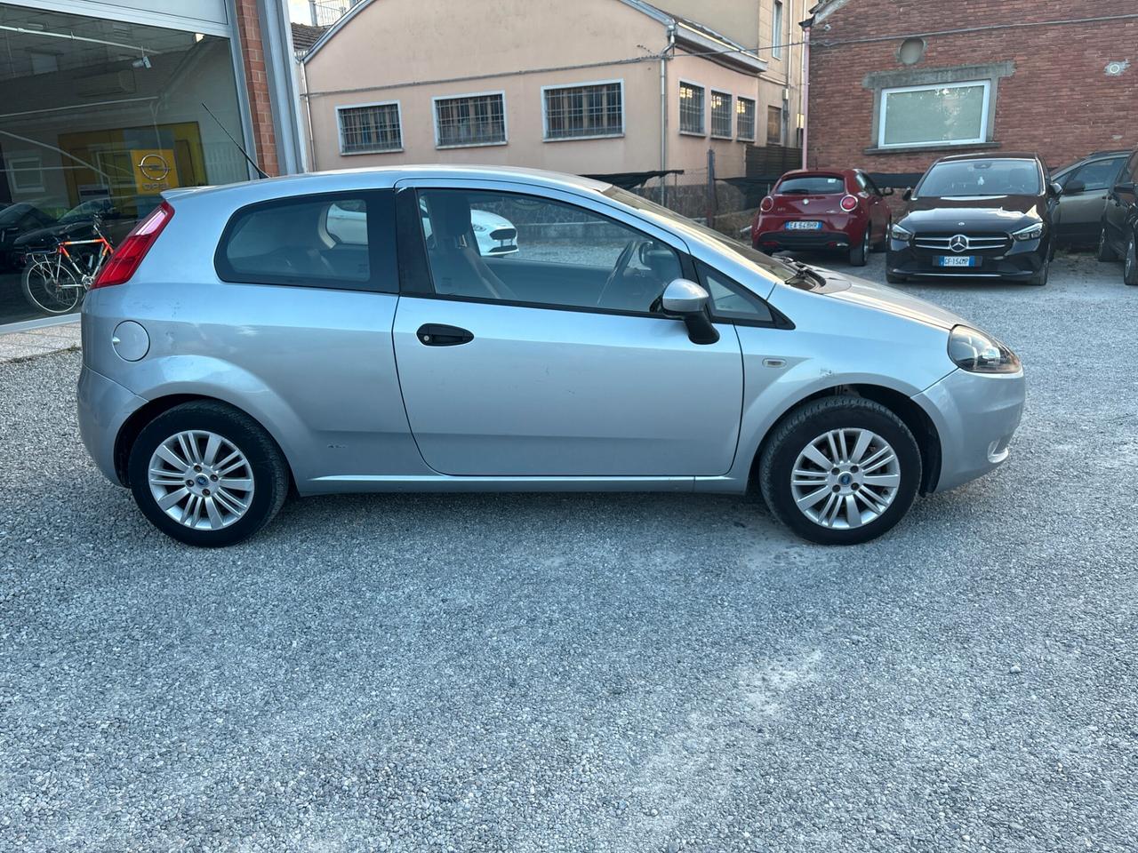Fiat Grande Punto 1.3 MJT 75 CV