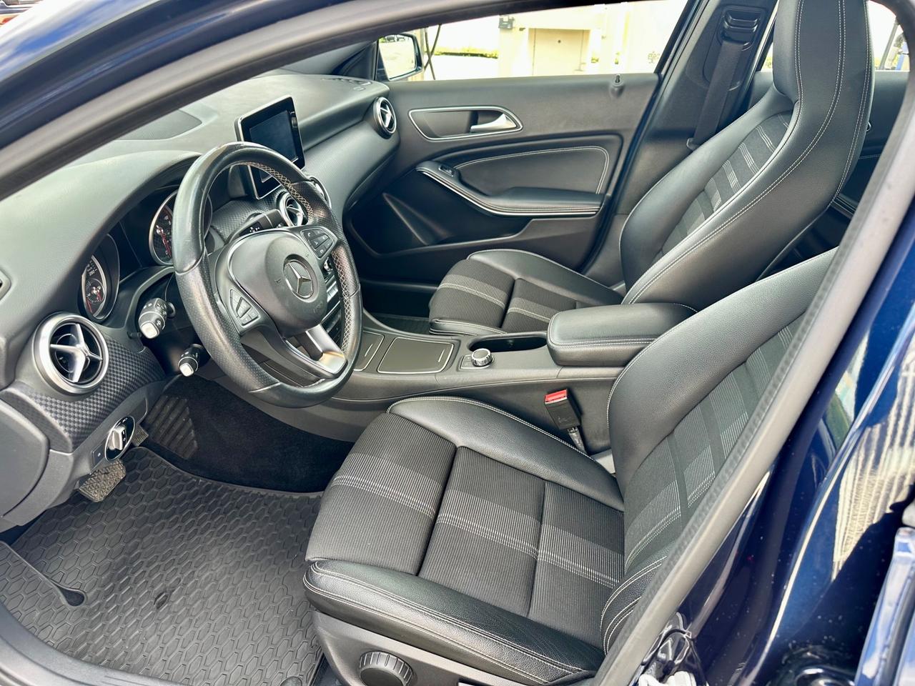 Mercedes-benz A 180 A 160 d Automatic Premium COME NUOVA