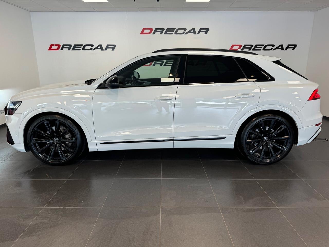 Audi Q8 50 TDI 286 CV quattro tiptronic Sport S LINE ASSE POSTERIORE STERZANTE 23"