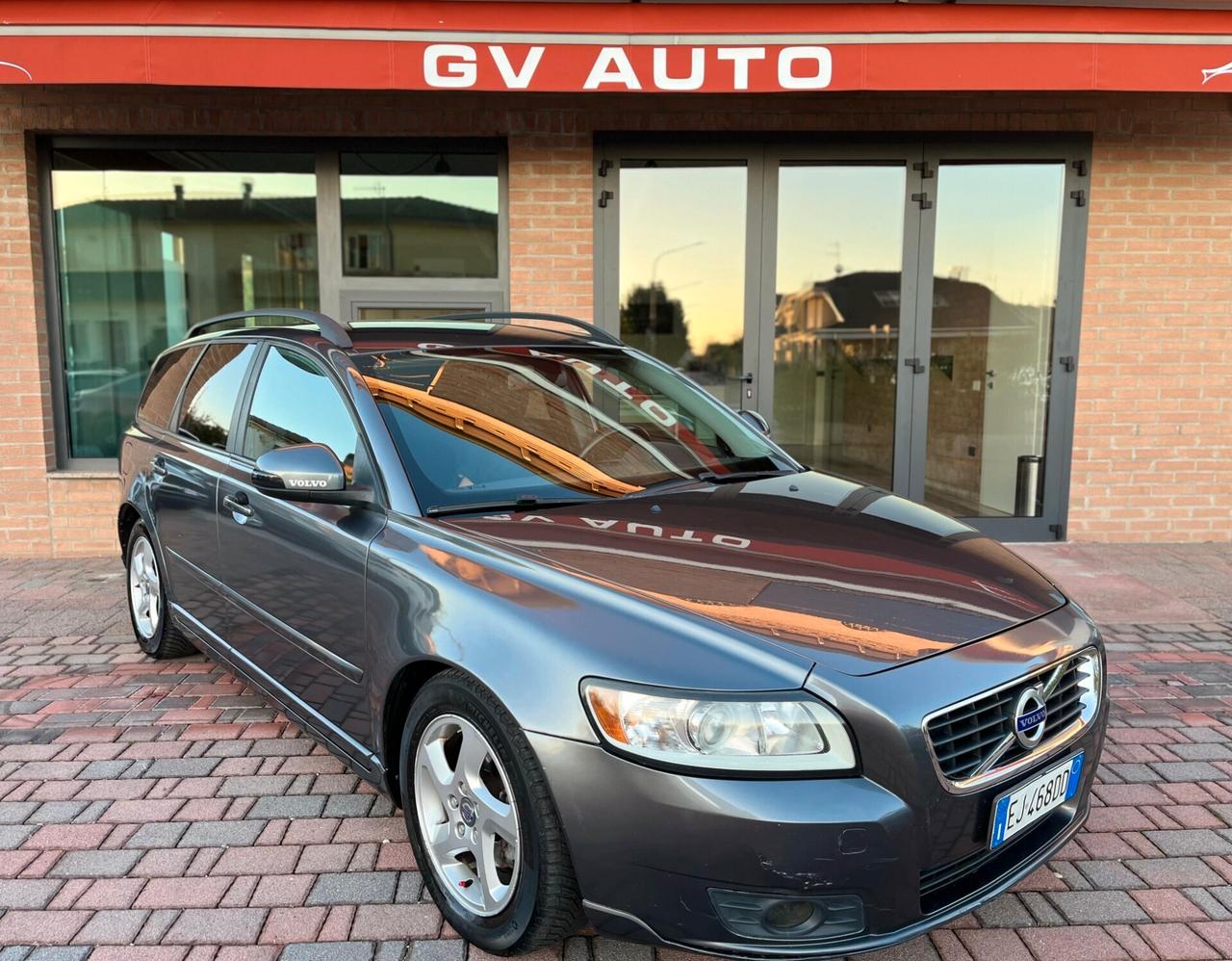 Volvo V50