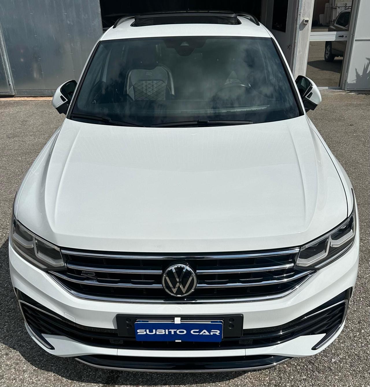 Volkswagen Tiguan 2.0 TDI 150 CV SCR DSG R-Line TETTO APRIBILE