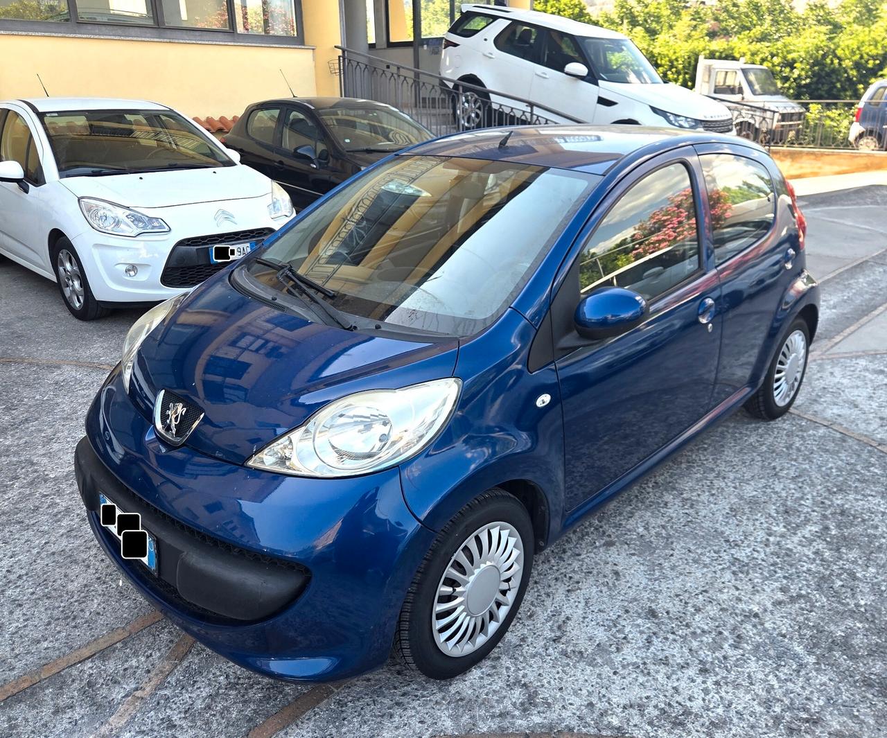 Peugeot 107 1.0 68CV 5p. TAGLIANDATA CLIMA RADIO