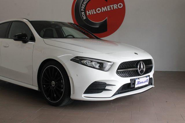 MERCEDES-BENZ A 180 dAutomatic AMGLine Premium Night Edition Uniprop.