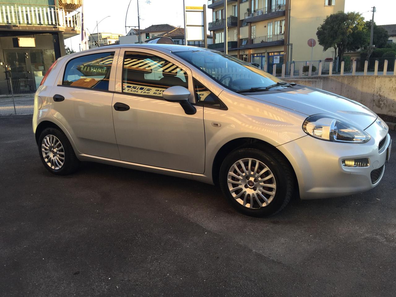 Fiat Punto 1.3 MJT II 75 CV 5 porte Street X NEOPATENTATI